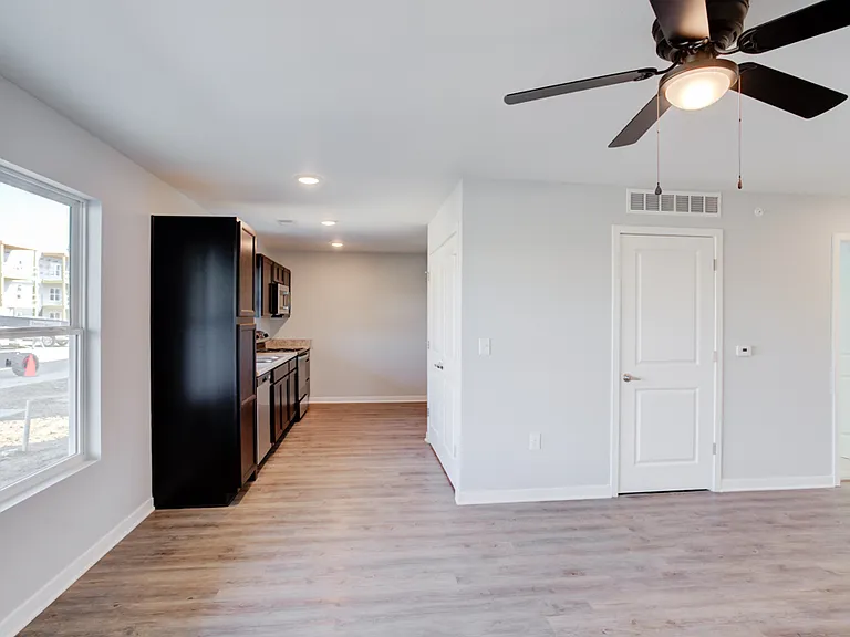 Cypress Point Apartments — Photo 40