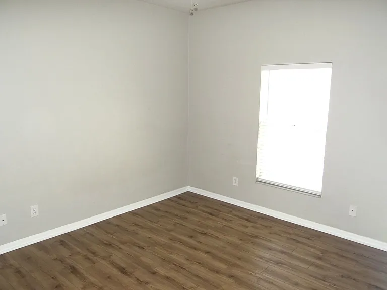 7513 S Mascotte St — Photo 10