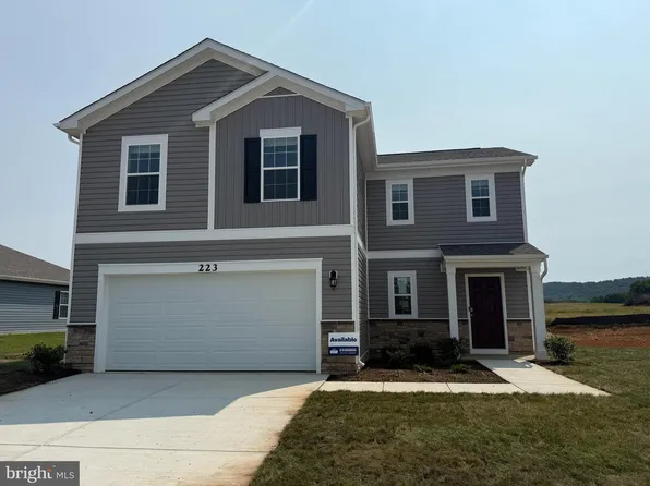 223 Orpington Dr, Martinsburg, WV 25403