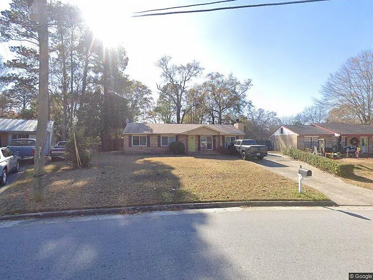 2706 Vultee Dr