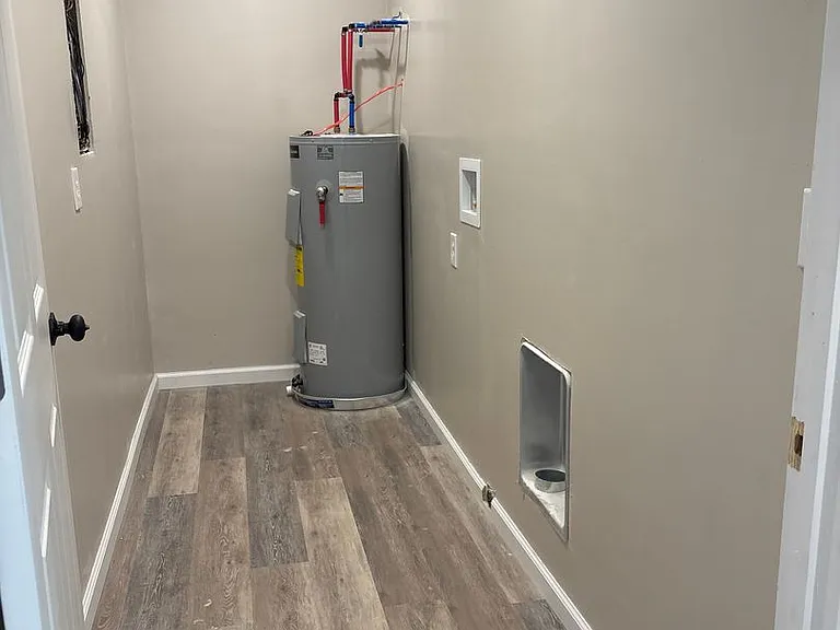 542 Lexington Dr — Photo 3