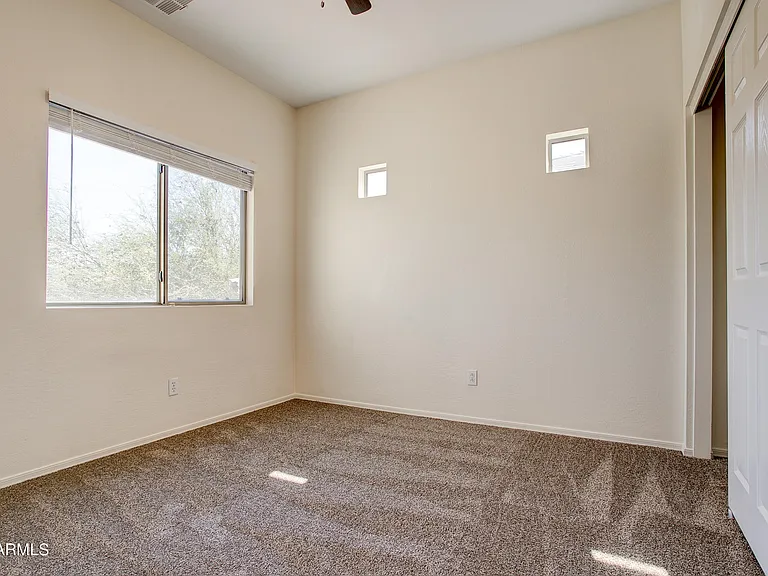 9928 W Chipman Rd — Photo 20