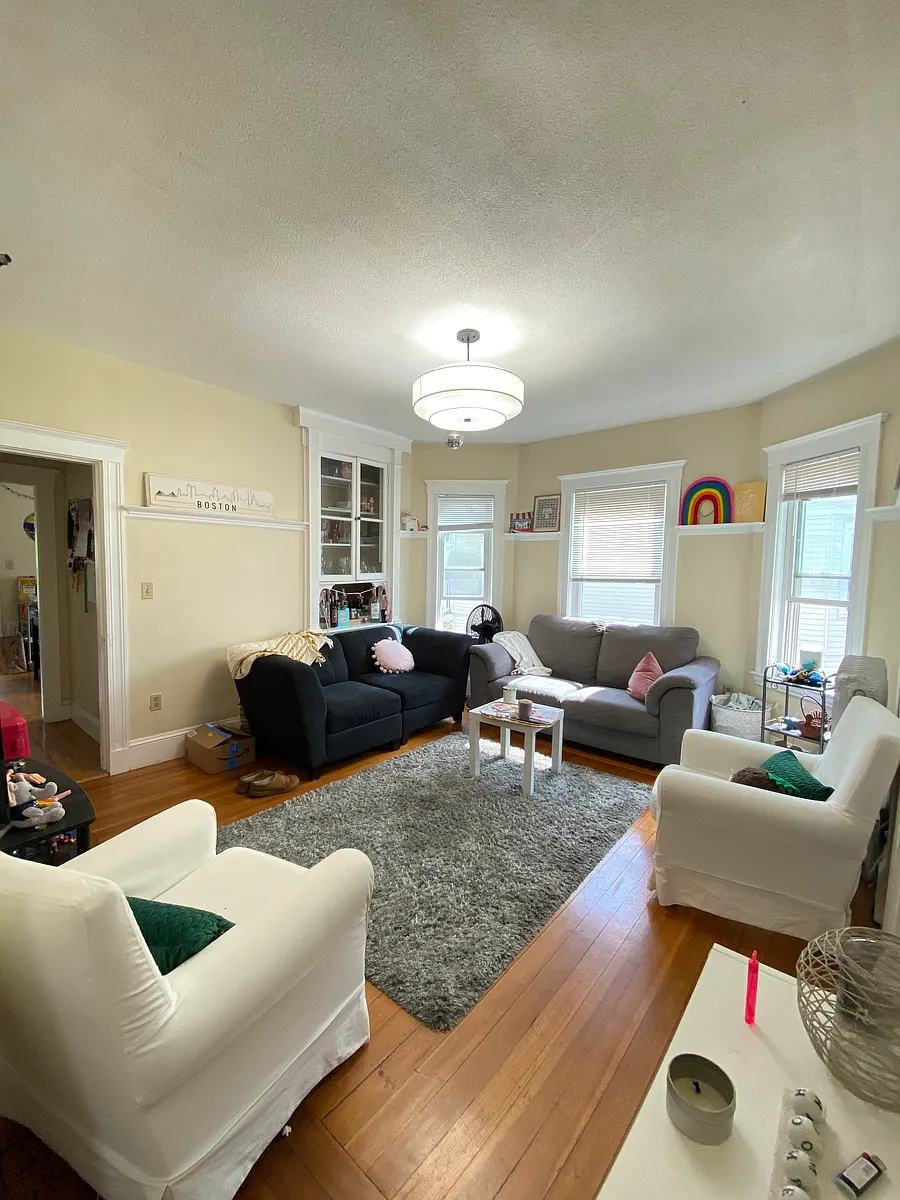 Building Photo - 270 Harvard St #U