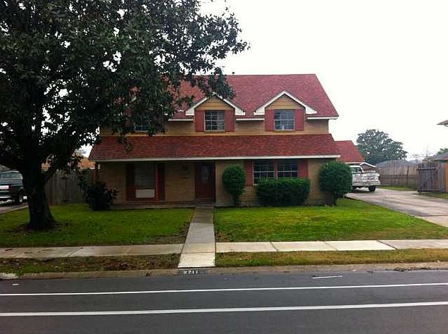 1st image of 2711 Holiday Dr