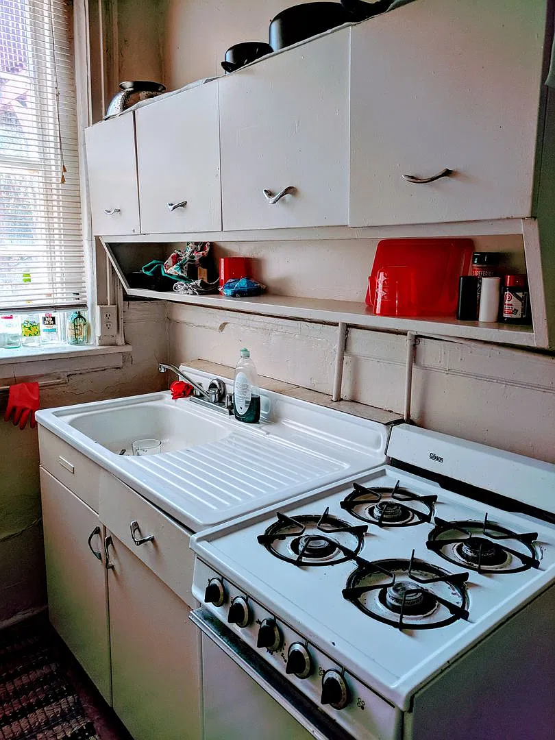 1128 W. Grace St.* — Photo 4