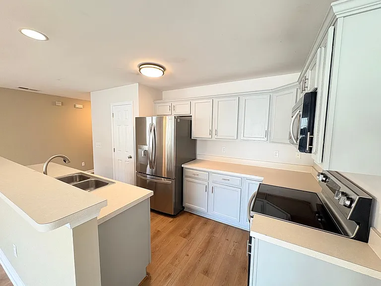 239 Station Mill Blvd — Photo 8