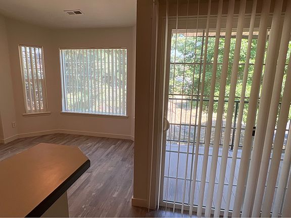 3rd image of 10066 W Garverdale Ln #202