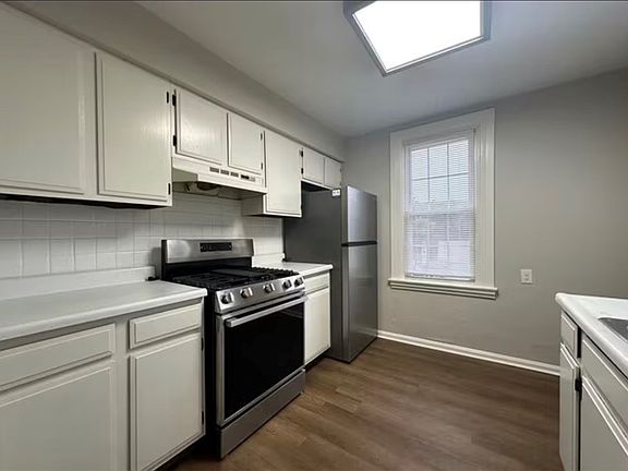 4th image of 1615 Henrici St