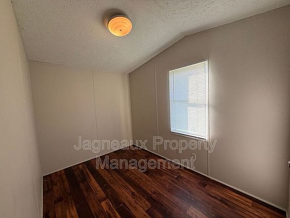 5th image of 2210 Center St