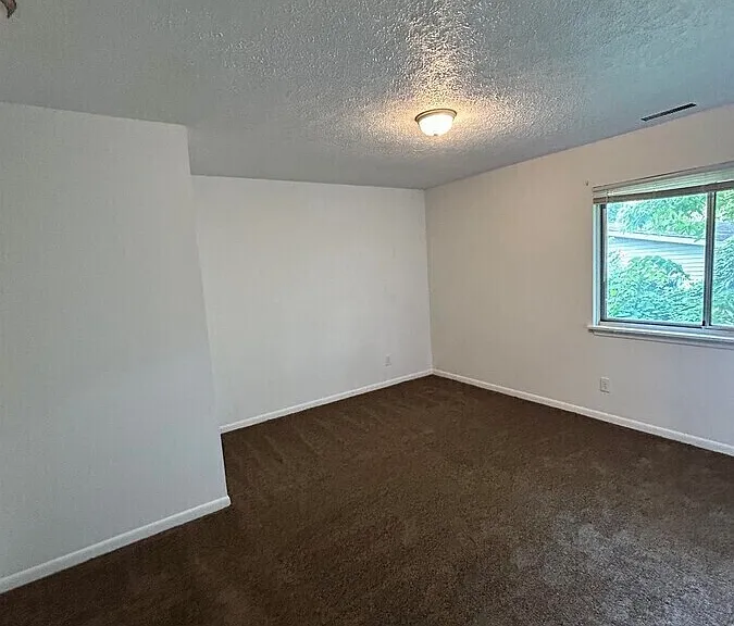 938 S Grove St #4 — Photo 12