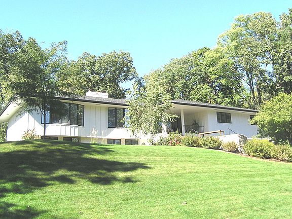 2nd image of 7108 Shannon Dr