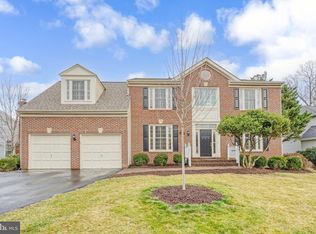 8015 Chippenham Ct, Fairfax Station, VA