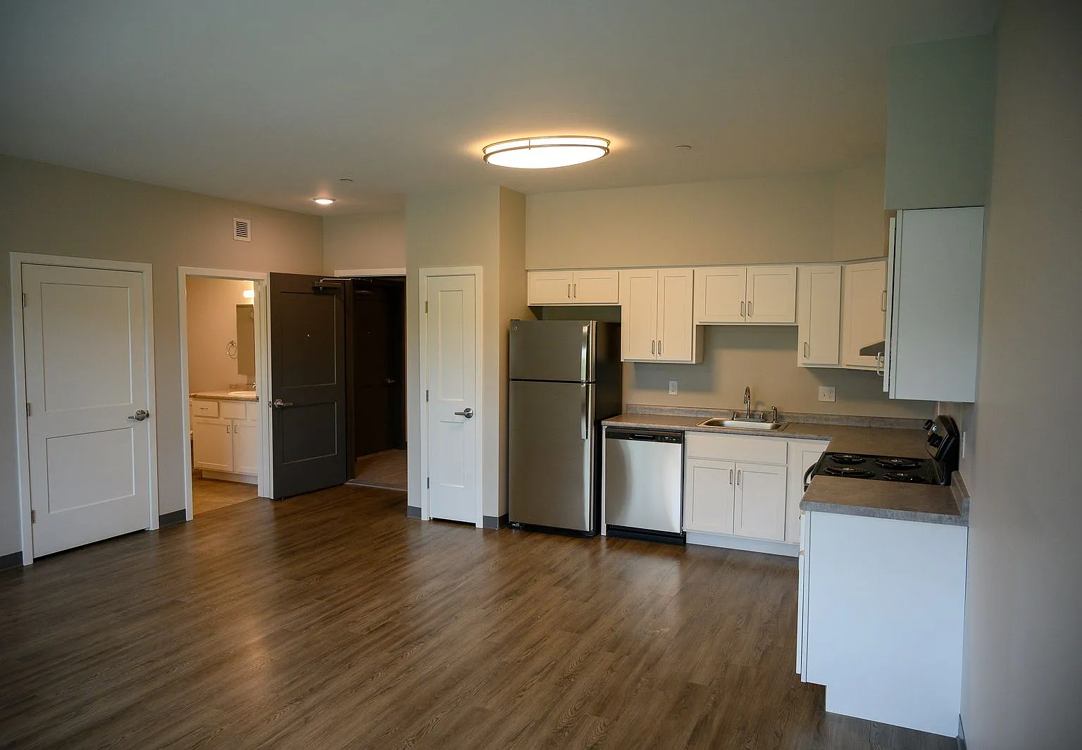 Apple Ridge Apartments — Photo 3