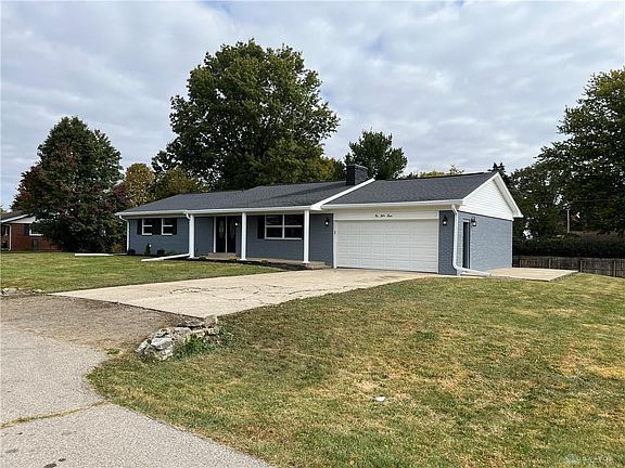 2nd image of 1058 Shirley Dr