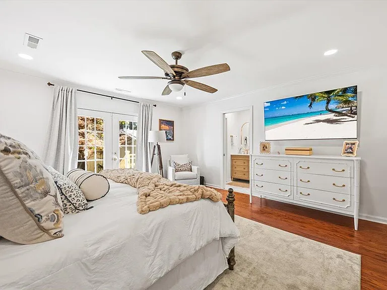 421 McCants Dr — Photo 18