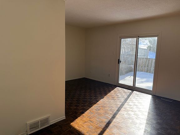 3rd image of 6274 Castille Ct