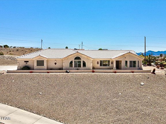 2nd image of 3070 Gatewood Dr