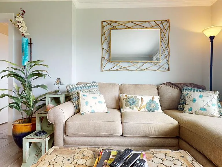 1120 N Shore Dr NE #501 — Photo 19