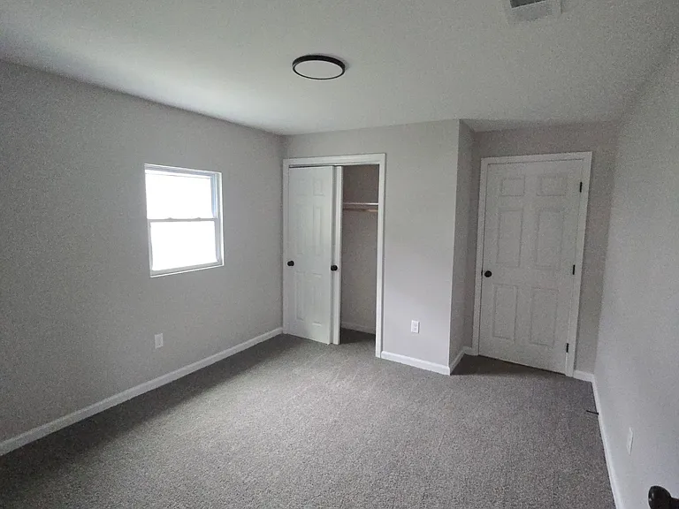 32 W Cooper St #A — Photo 3