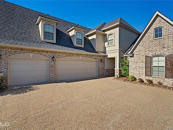 3rd image of 641 Dumaine Dr