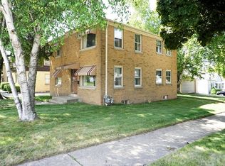 932 E Howard Ave, Milwaukee, WI 53207