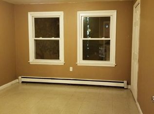137 Arlington St APT B, Lawrence, MA 01841