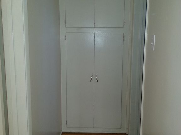 3rd image of 9567 1/2 Beach St