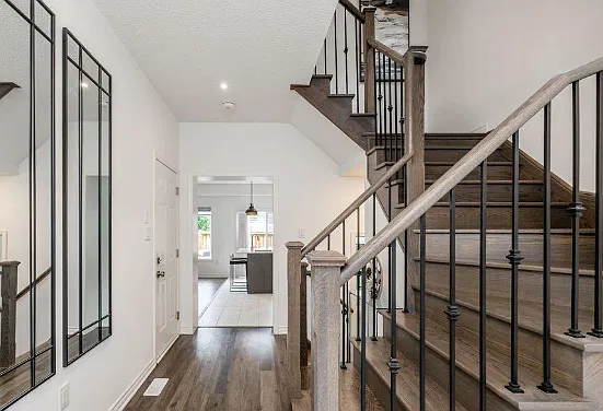 Welcome to this beautifully upgraded newer-build detached home in the sought-after Georgian Sands... — Photo 2