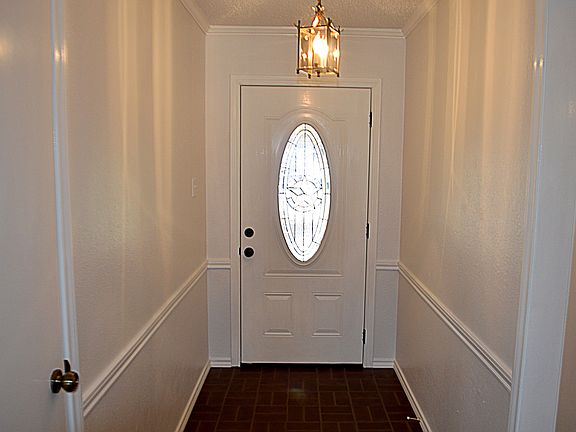 2nd image of 3816 Blue Grass Ln