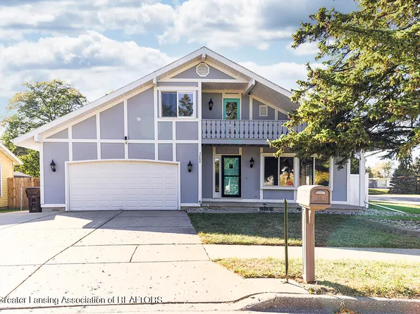 5200 Sunrose Ave, Lansing, MI 48911