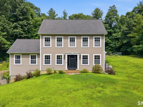 19 Mihaliak Rd Extension, Willington, CT 06279