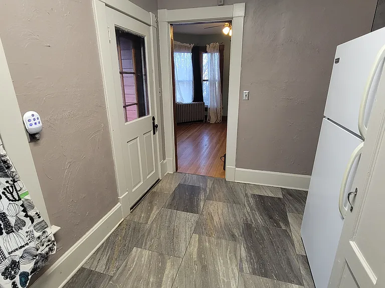 910 East Ave #B — Photo 12