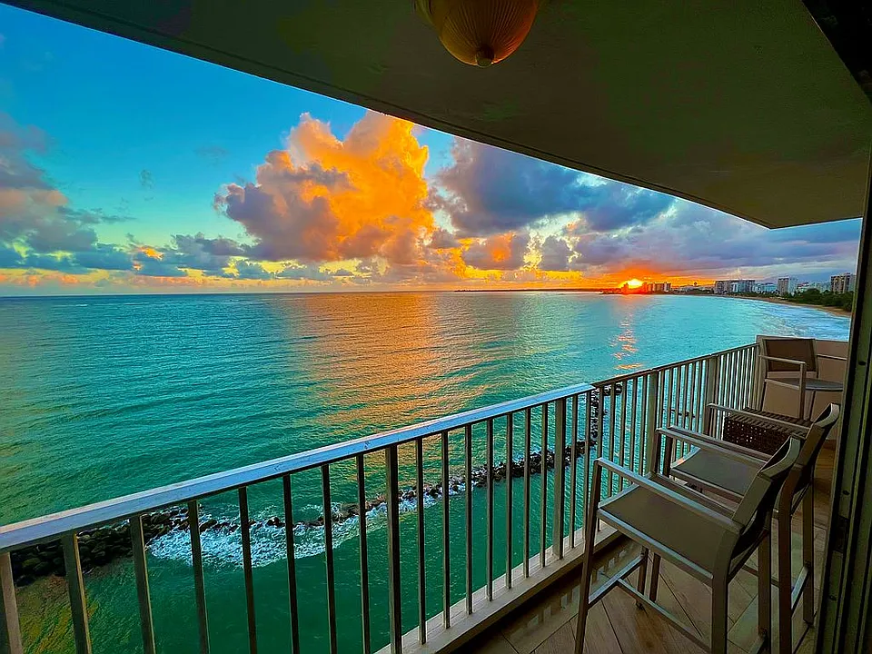 180 degree-unobstructed view