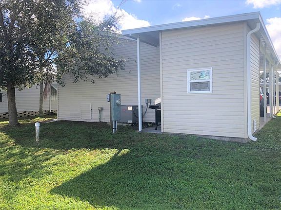 3rd image of 17100 Tamiami Trail Spruce #211