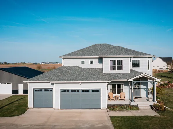 1115 Pleasant St NE, Bondurant, IA 50035