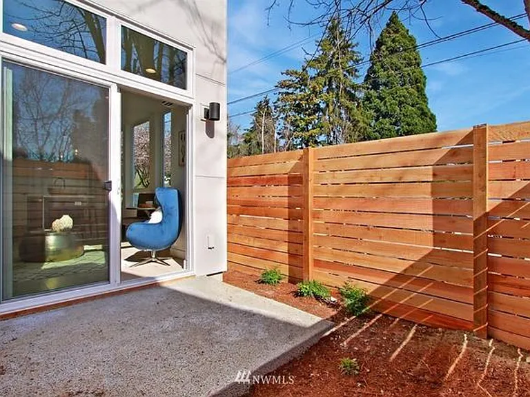 8553 Interlake Ave N #F — Photo 8