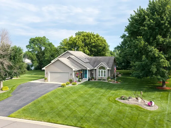 3218 198th St W, Farmington, MN 55024