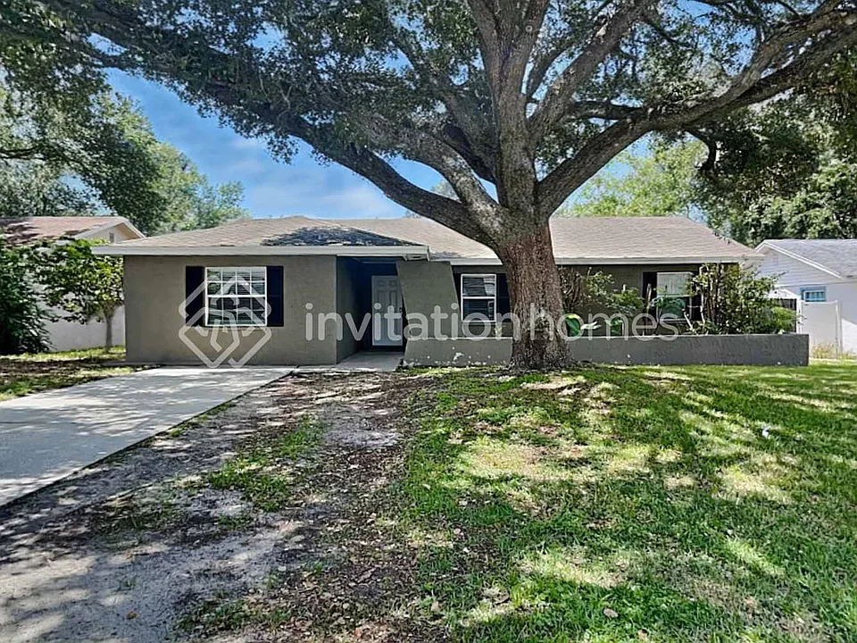 3801 Dovehollow Dr