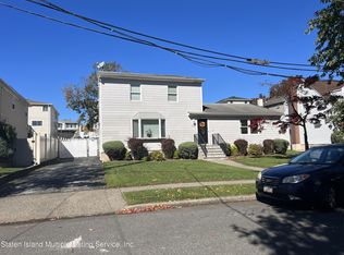 809 Rensselaer Ave, Staten Island, NY 10309