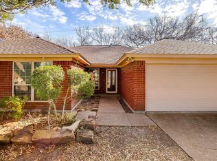 10140 Trail Ridge Ct, Benbrook, TX 76126