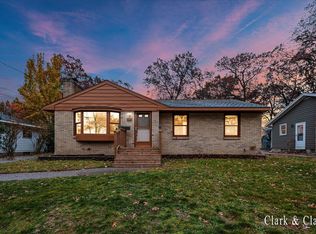 1716 Royal Oak St SW, Wyoming, MI 49519