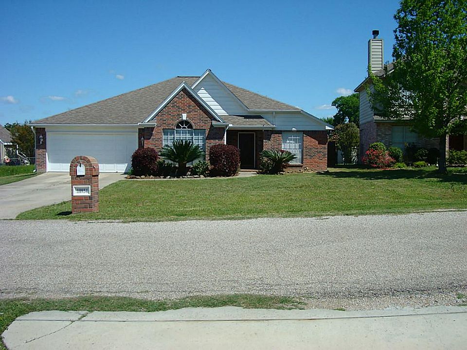 1st image of 10934 Sharon Cir