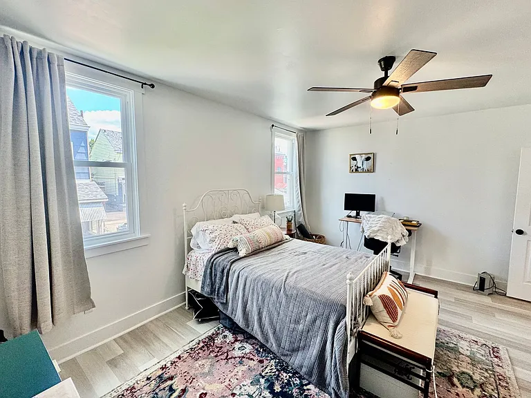 227 Ella St — Photo 15
