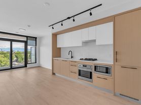 2729 Kingsway