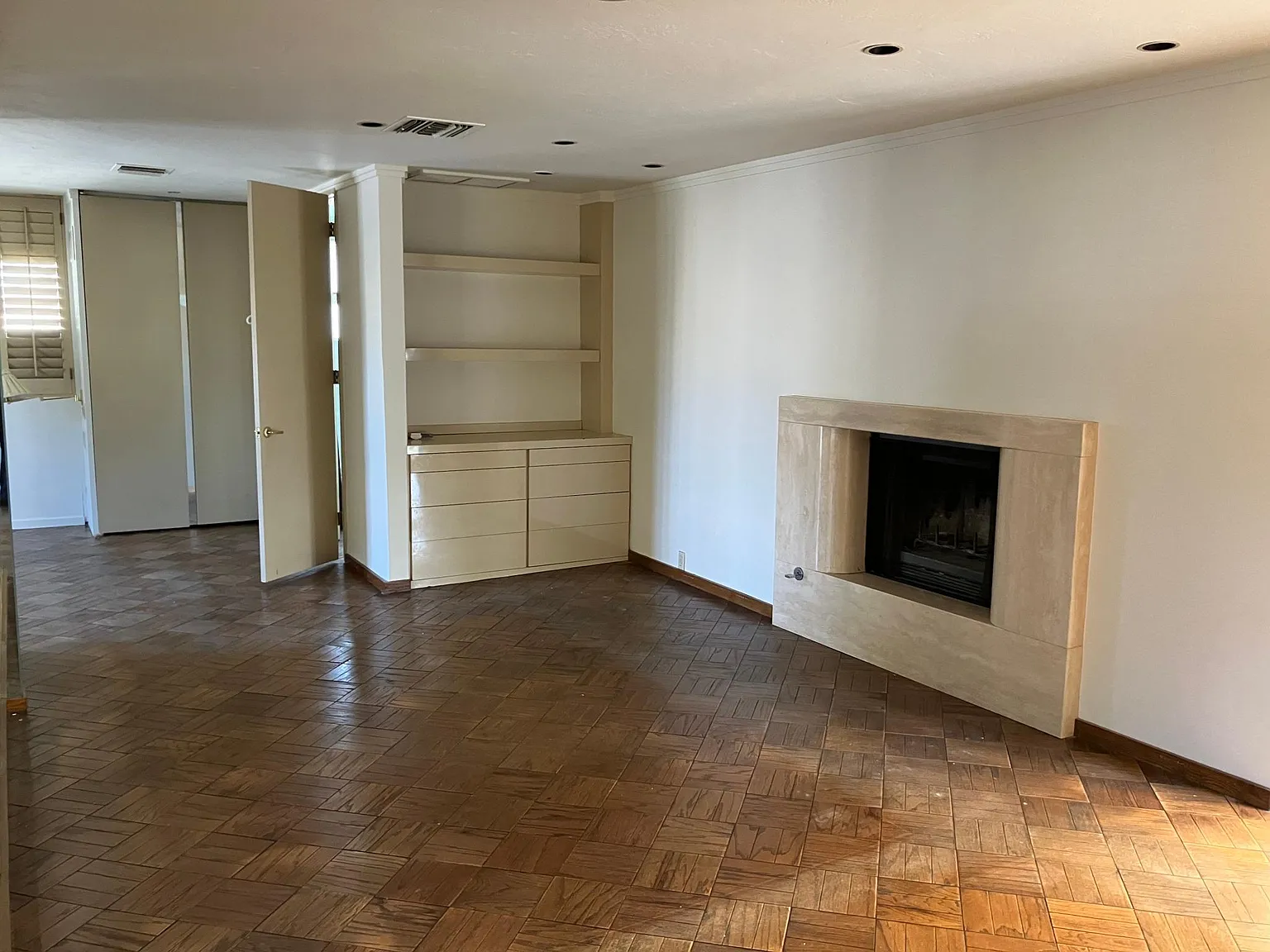Studio, 550 sqft, $1,800 — Photo 2