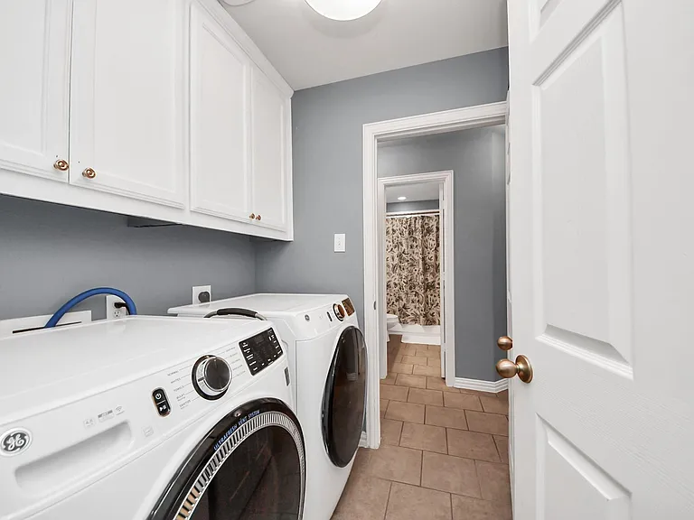 26407 Bright Sky Ct — Photo 33