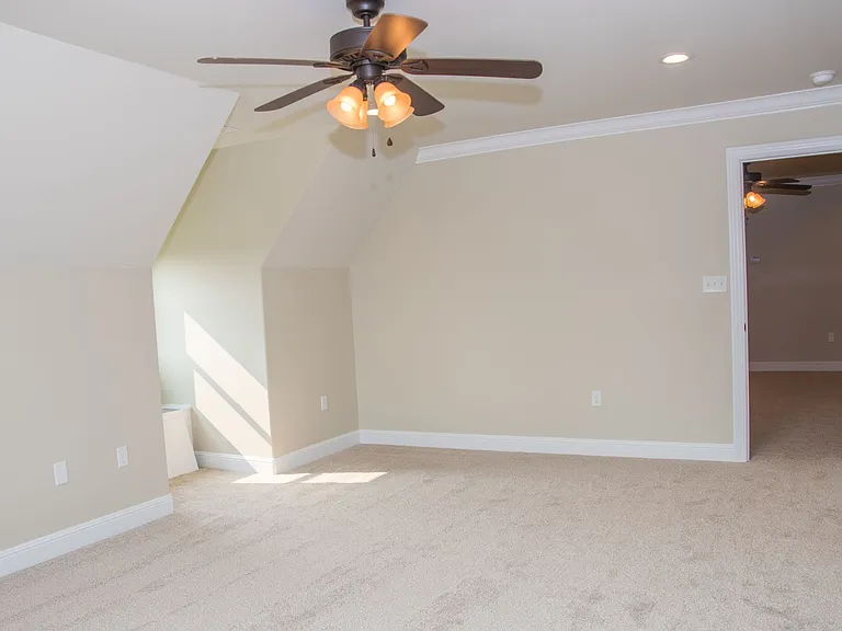 4269 Farmington Cv — Photo 17