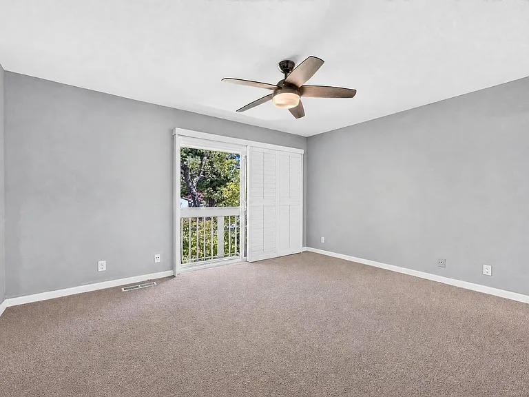 1935 Olmo Way — Photo 31