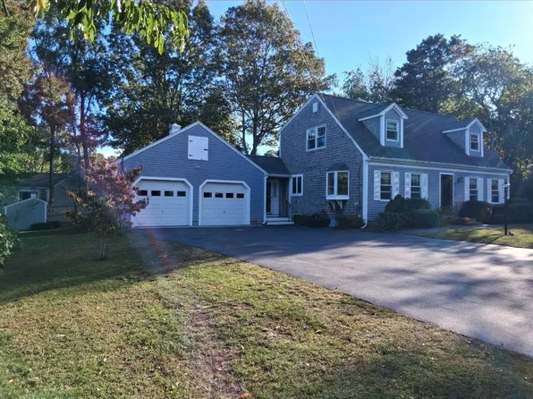 55 Sachem Dr, Bourne, MA 02562