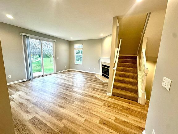 4th image of 6186 Tuswell Dr